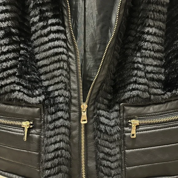 Faux Fur Vest - CI SONO BY CAVALINI - Picture 5 of 5